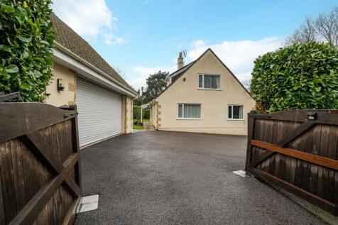 Woodlands Driveway.jpg