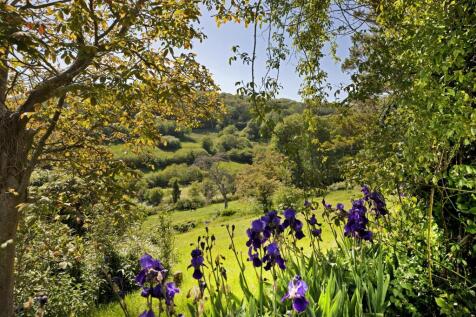 trafalgarbarton garden 610.jpg