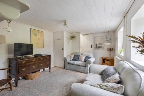 A13 - Kingsbridge, Rack Park Cottage - 250911.jpg