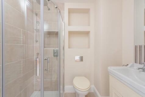 Bedroom One En Suite