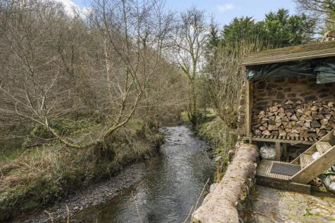Log store and river