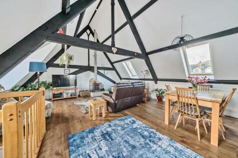 Living Area.jpg