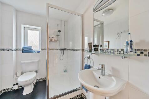 Shower Room.jpg