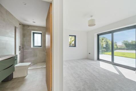 Bedroom &amp; Ensuite