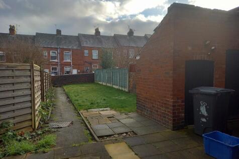 Rear garden and stor