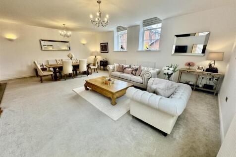 LIVING &amp; DINING ROOM