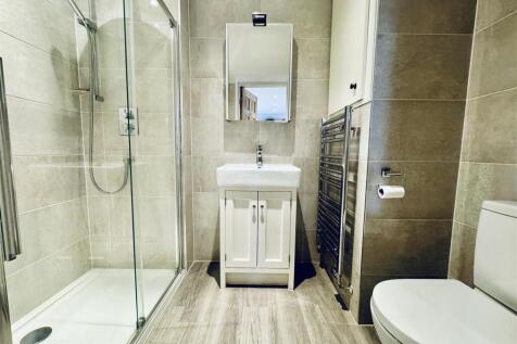 ENSUITE SHOWER ROOM