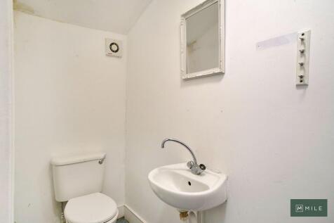 26 Greenhill Road...