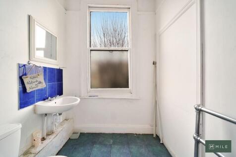 26 Greenhill Road...