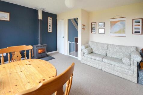 Sitting/Dining Room