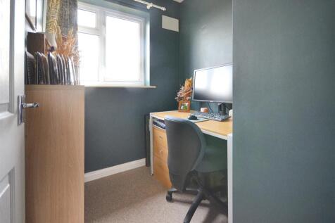 Bedroom Three/Study