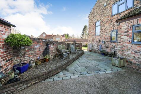 Courtyard Garden