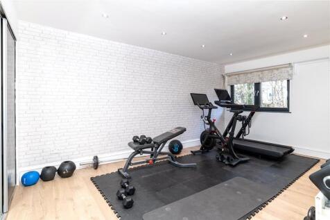 bedroom 4 gym