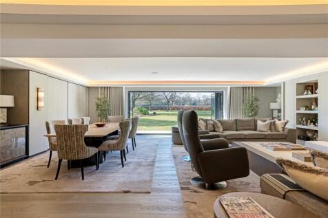 Sitting/Dining Room