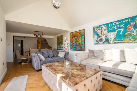 Living room 2
