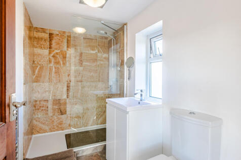 bedroom1ensuite