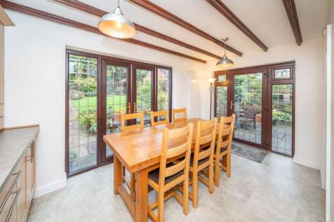 BREAKFAST ROOM