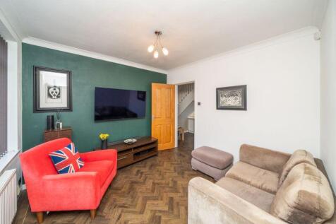 SNUG/TV ROOM