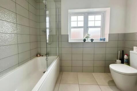 adaa7a21-WhatsApp...