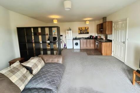 0879a36d-WhatsApp...