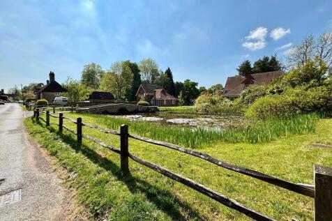 Warninglid Village