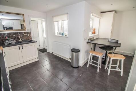 Kitchen Pic 3. 