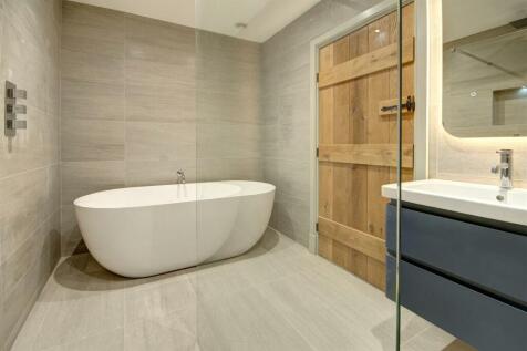 241111MichaelsBarns2-1061.jpg