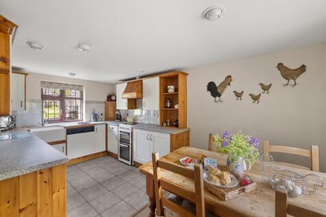 Kitchen / Breakfast Room