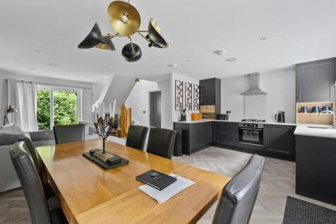 Annexe Dining /  Kitchen