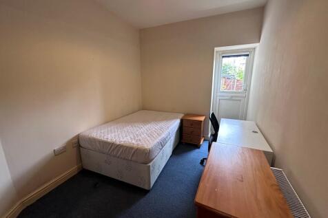 upper middle rear...