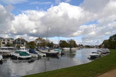 Tuckton River Nearby