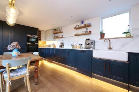 Kitchen/Dining Roopm