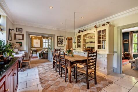 Breakfast Room