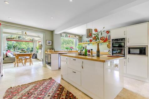 Kitchen / Breakfast Room