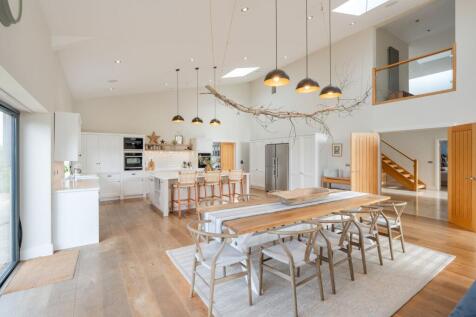 Dining Through to Kitchen