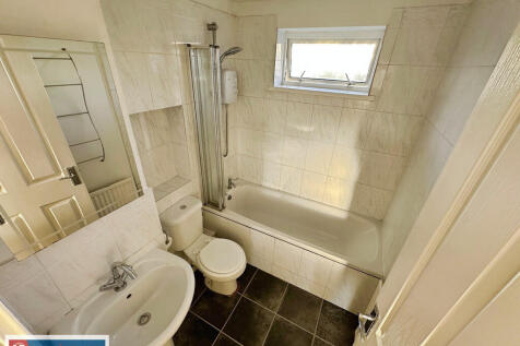 dcf93f33--4700-8C...