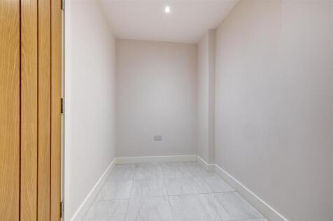 Hall Farm Close, Packington