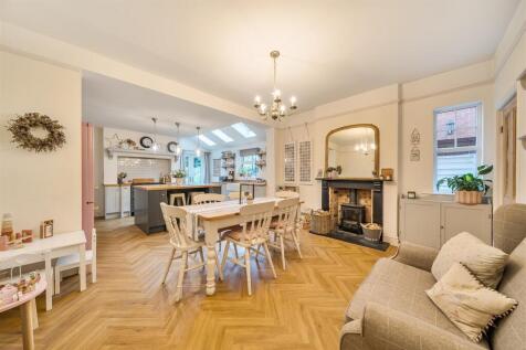 25 Nottingham Road, Ashby