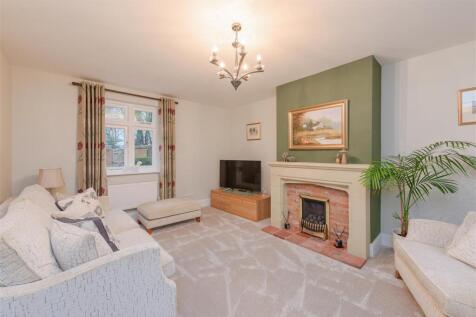 Hallcroft Avenue, Overseal