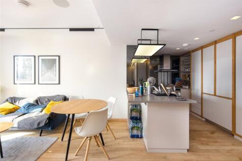 Kitchen/Living Area