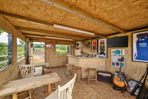 1327659-12-687a2f...