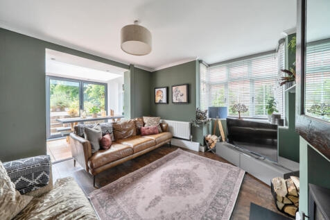 1327928-9-6883ae5...