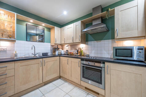 1349900-9-68c44b2...