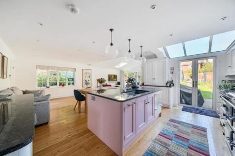 1360089-10-68daae...