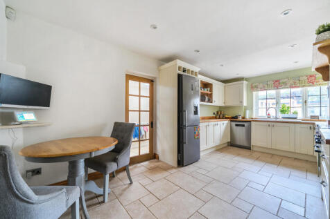 1364699-8-68e9306...