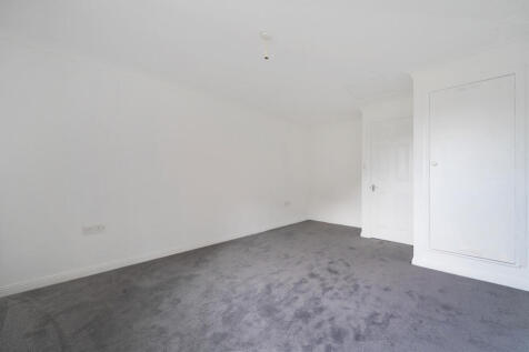 1375465-12-690b60...