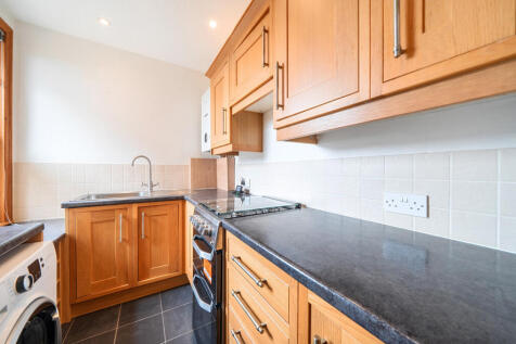 1388669-13-693bfd...