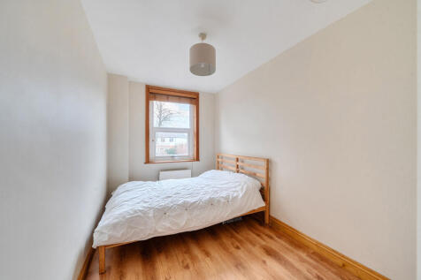 1388669-12-693bfd...