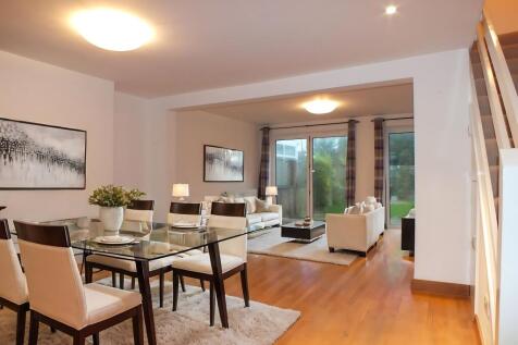 Open Plan Sitting Room,  Dining Room &amp; Kitchen