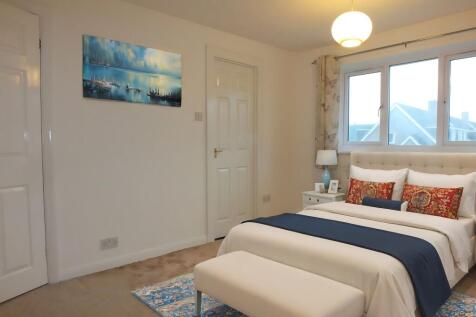 3 Generous Bedrooms on the First Floor